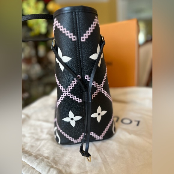 NIB M46040 Louis Vuitton Neverfull MM Monogram Empreinte Black - Picture 3 of 16